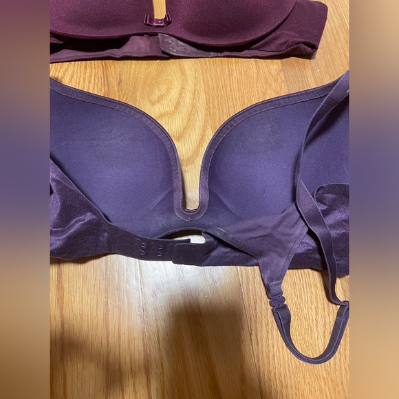 2 Victoria Secret Incredible Plunge Bra 32C - Picture 2 of 5